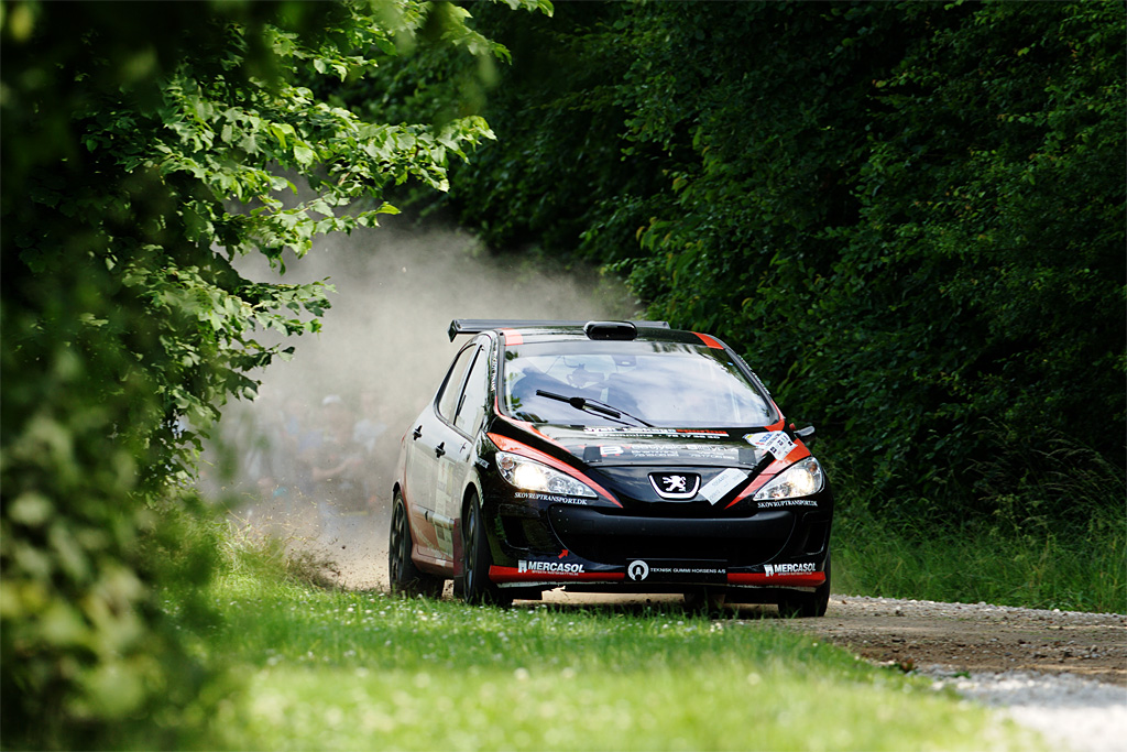 Benny Pedersen/Ditte Kammersgaard fører Tunet National før weekendens Peugeot Rally
(Foto: Johnny Pedersen)